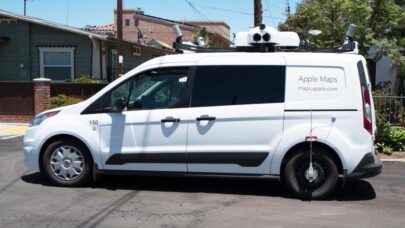 Des camionnettes “Apple Plans” pour cartographier la France 